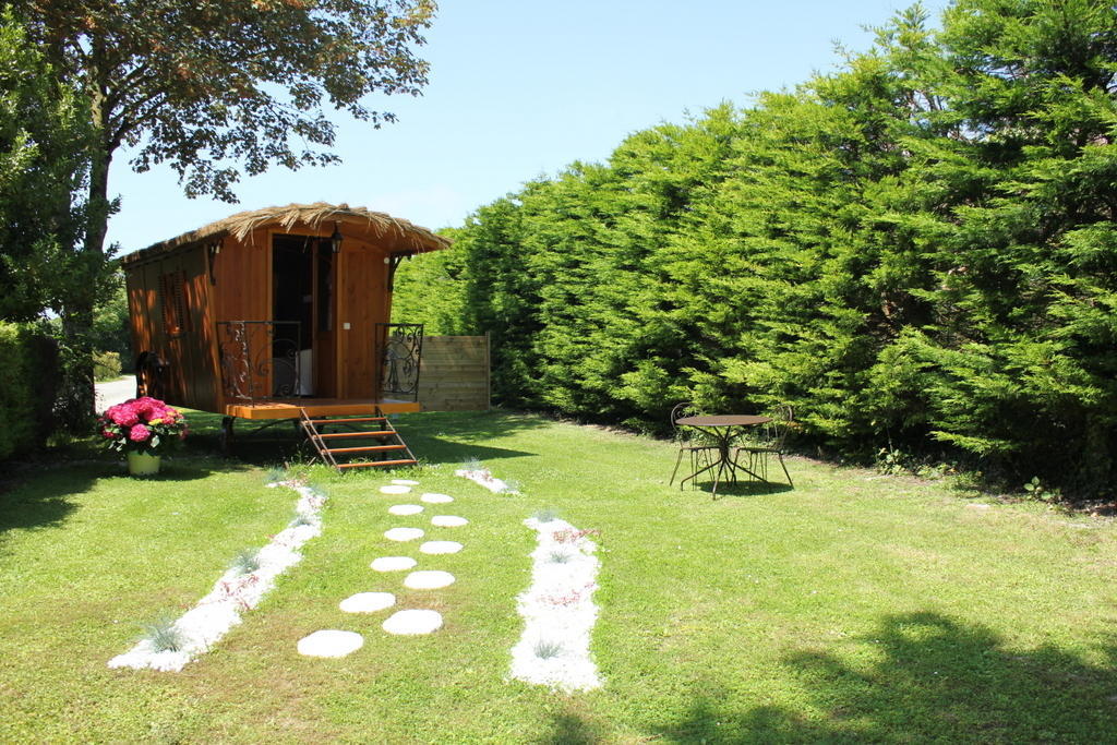 Camping Les Couesnons 호텔 로즈 쉬르 퀴에농 객실 사진